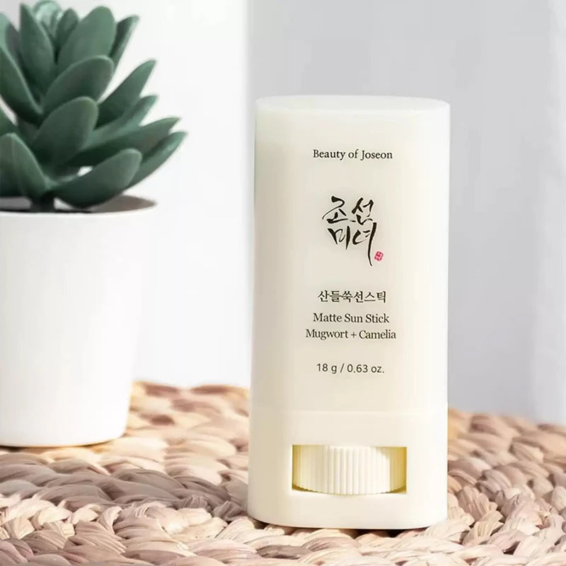 Daily Hydra-Protect Sun Essence